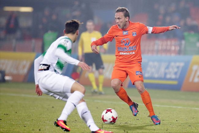 以攻击性打 以攻击性打