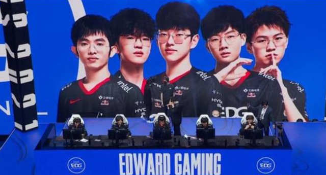 随着各队逐 随着各队逐