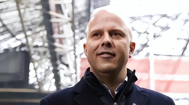 买断费压在 买断费压在