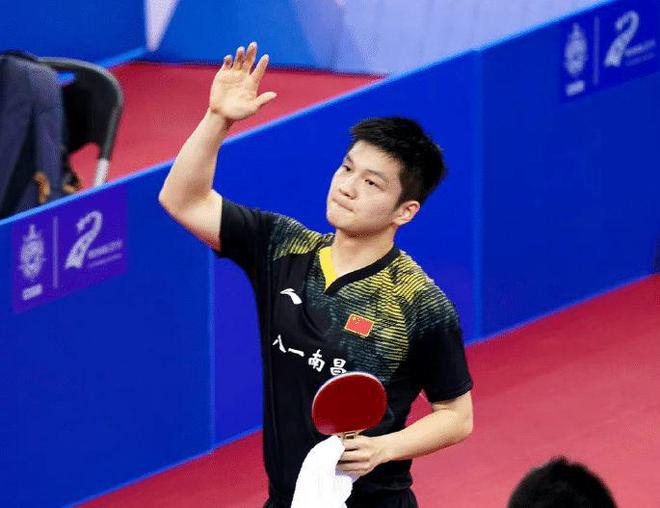 她将发接发 她将发接发